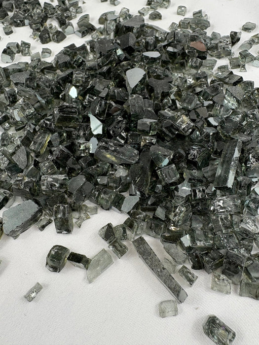 Fire Glass 1kg bag - Black 1/4" - Harry & Wilma