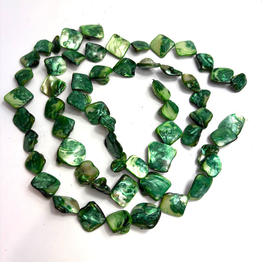 Shell Natural Dyed Mother of Pearl Strand 3 x 38cm Emerald - Harry & Wilma