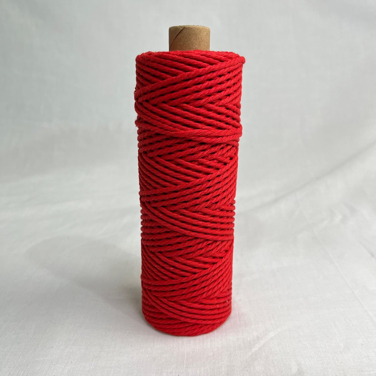 2mm Macrame Rope 200mtr roll - Red — Harry & Wilma