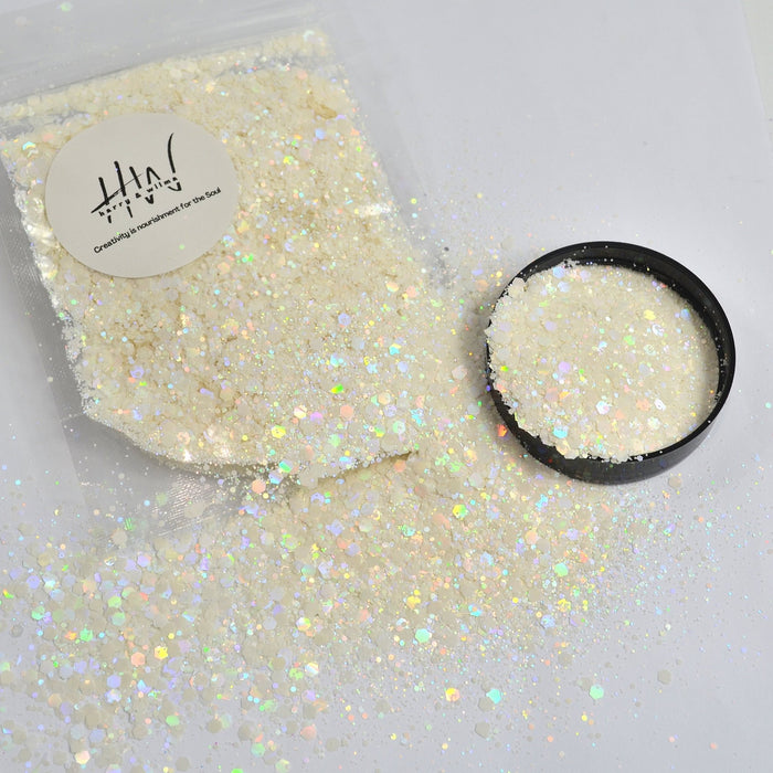 Matte Pastel Glitter Holographic Ivory White 25g - Harry & Wilma